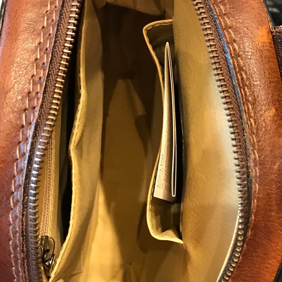 Guitar Backpack Italian Leather - Picture 13 of 16